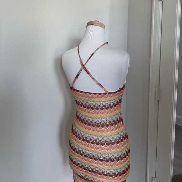 Multi-coloured halterneck mini dress - Picture 3 of 3